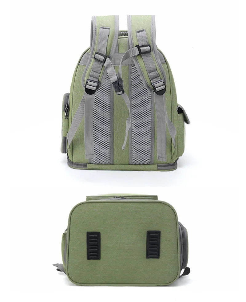 Tirantes, respaldo y base de la mochila transportadora verde.