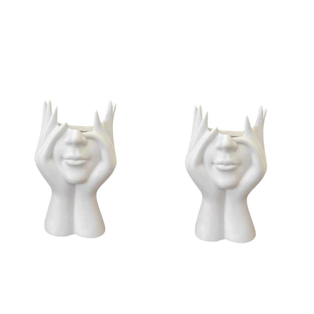 Portalápices decorativo de figura humana