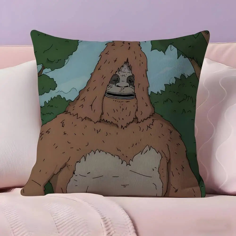 Funda ilustrada con personaje peludo entre árboles