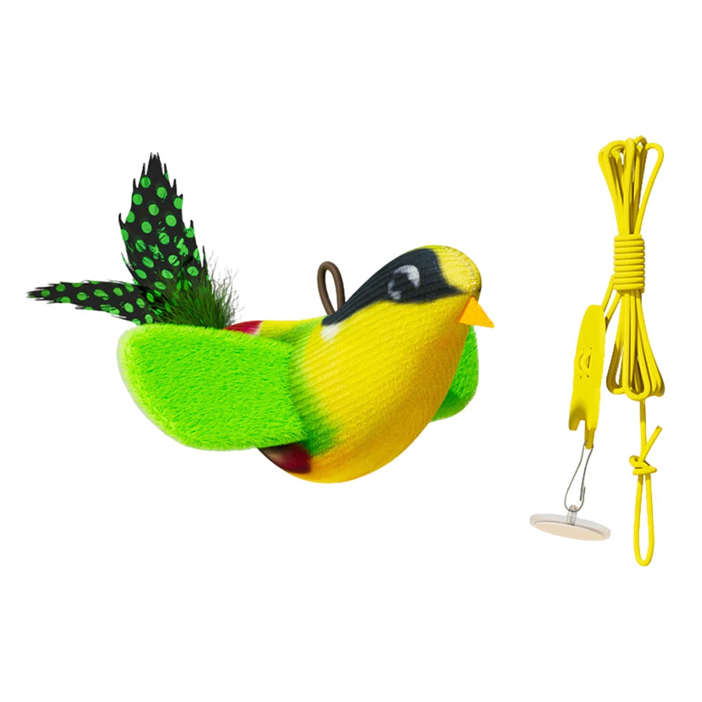 Juguete con forma de ave verde y amarilla junto a un cordón amarillo