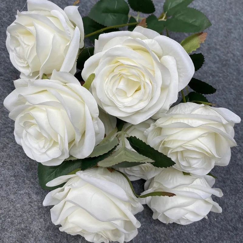 Ramo de rosas artificiales de 9 flores