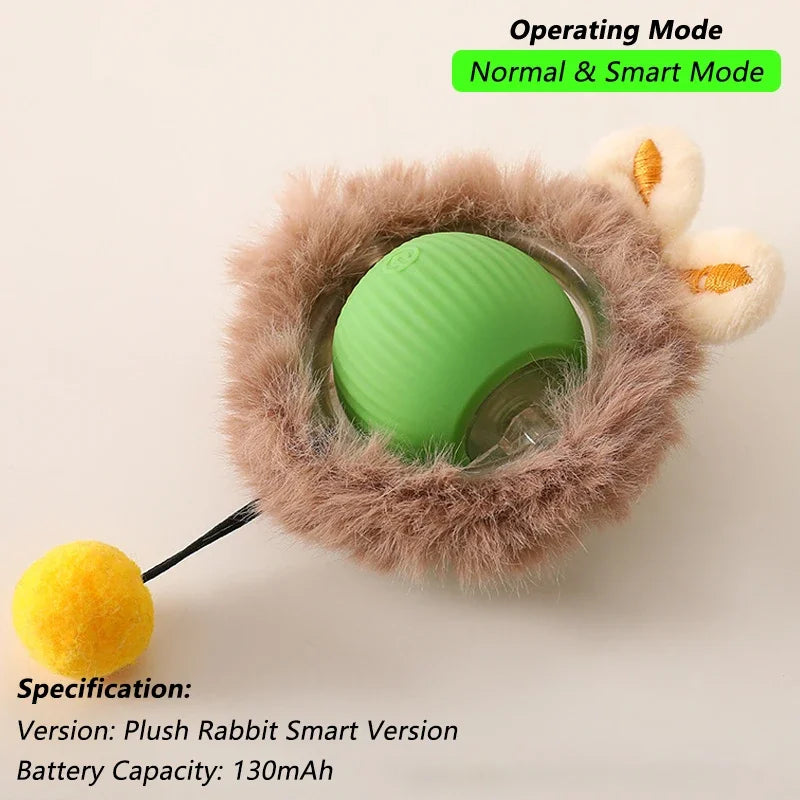 Pelota verde dentro de una funda de peluche café con pompón amarillo