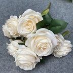 Ramo de rosas artificiales de 9 flores