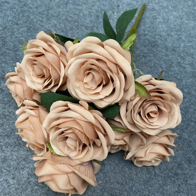 Ramo de rosas artificiales de 9 flores