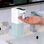 Dispensador de espuma colocado sobre un lavabo