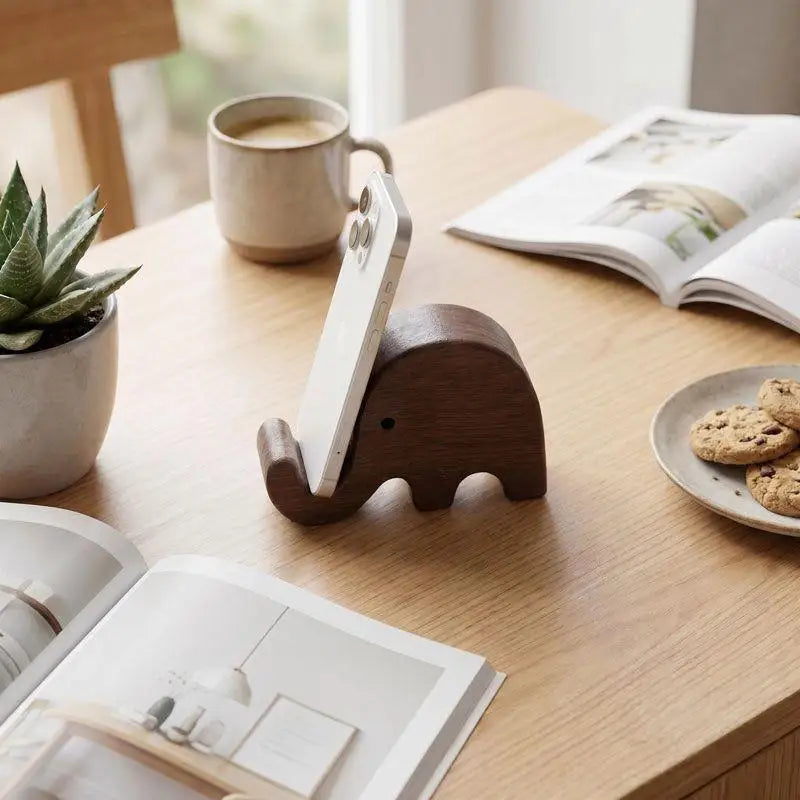 Soporte de madera para celular con elefante