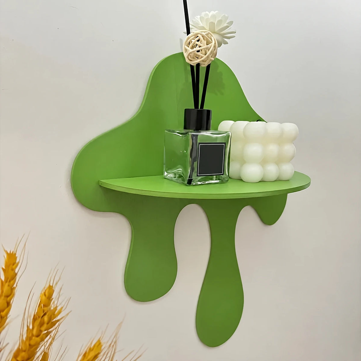 Repisa decorativa de madera en forma de gota