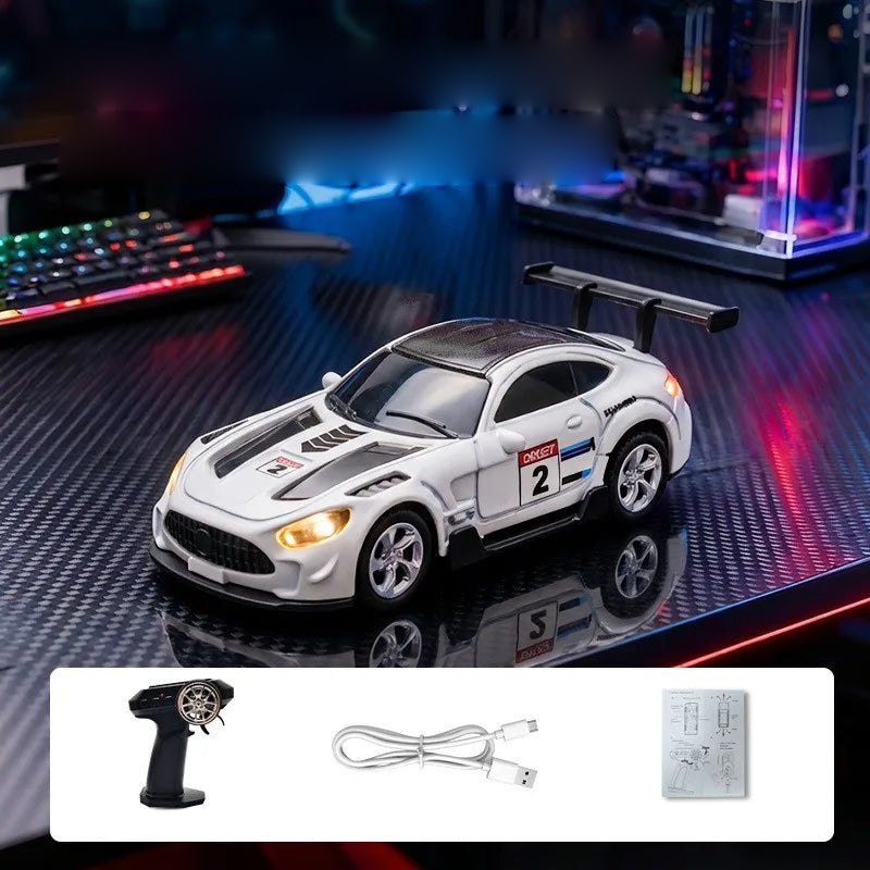 Mini auto de control remoto 1:64 con luces · AMG Blanco · sin caja